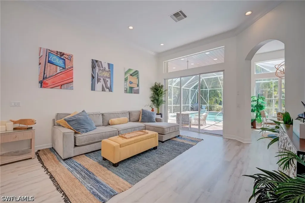 2112 Amargo Way Naples FL 34119