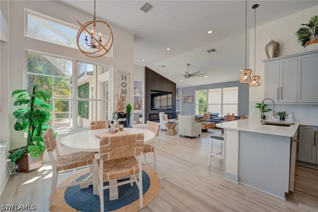2112 Amargo Way Naples FL 34119