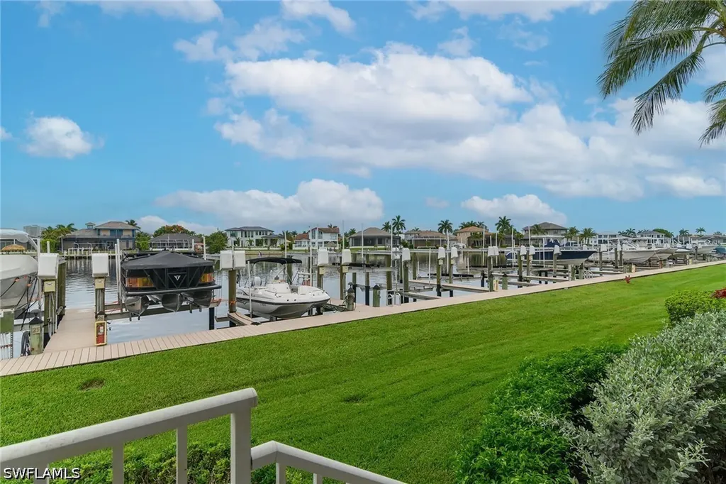 210 Waterside Circle Marco Island FL 34145