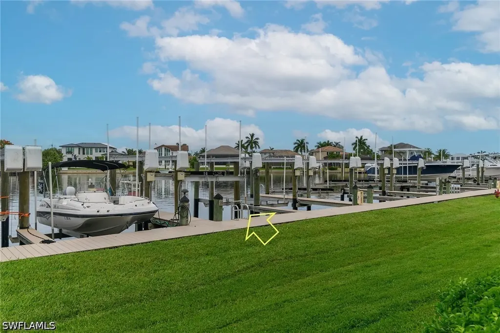 210 Waterside Circle Marco Island FL 34145