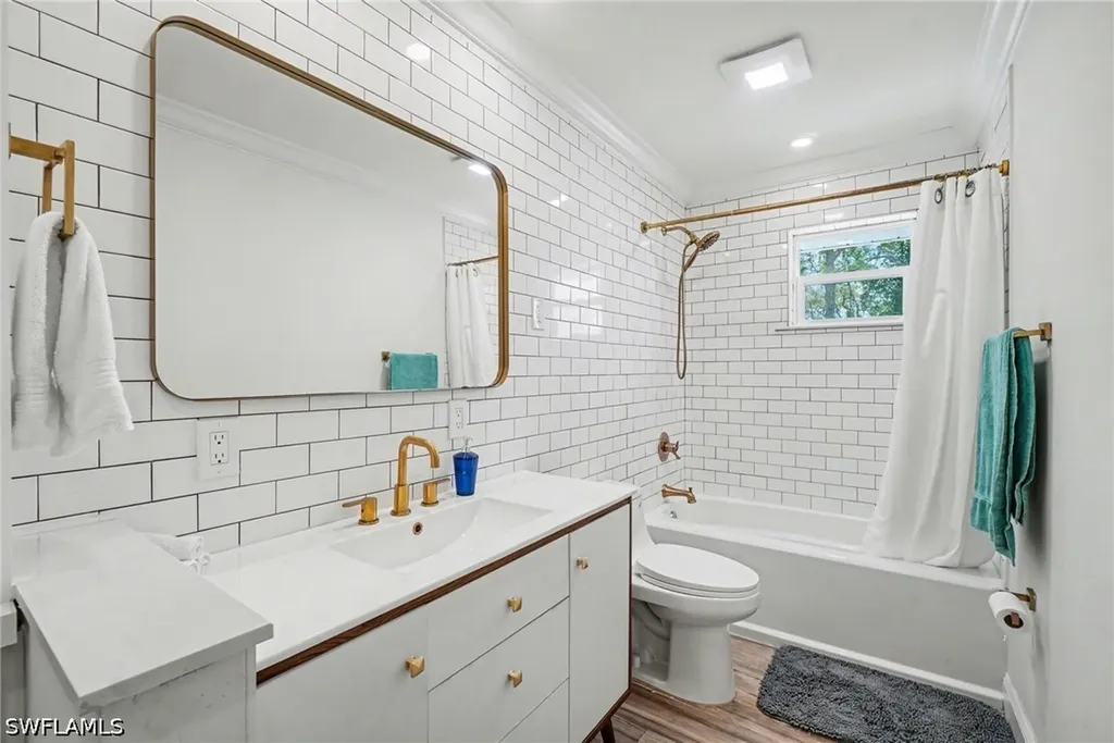 27044 Williams Road Bonita Springs FL 34135