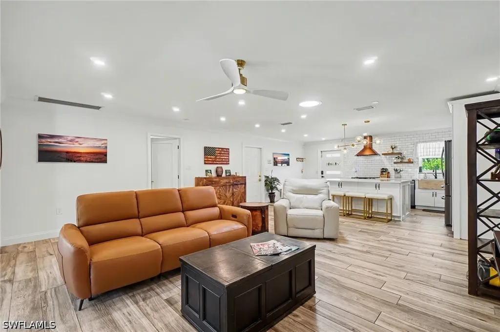 27044 Williams Road Bonita Springs FL 34135