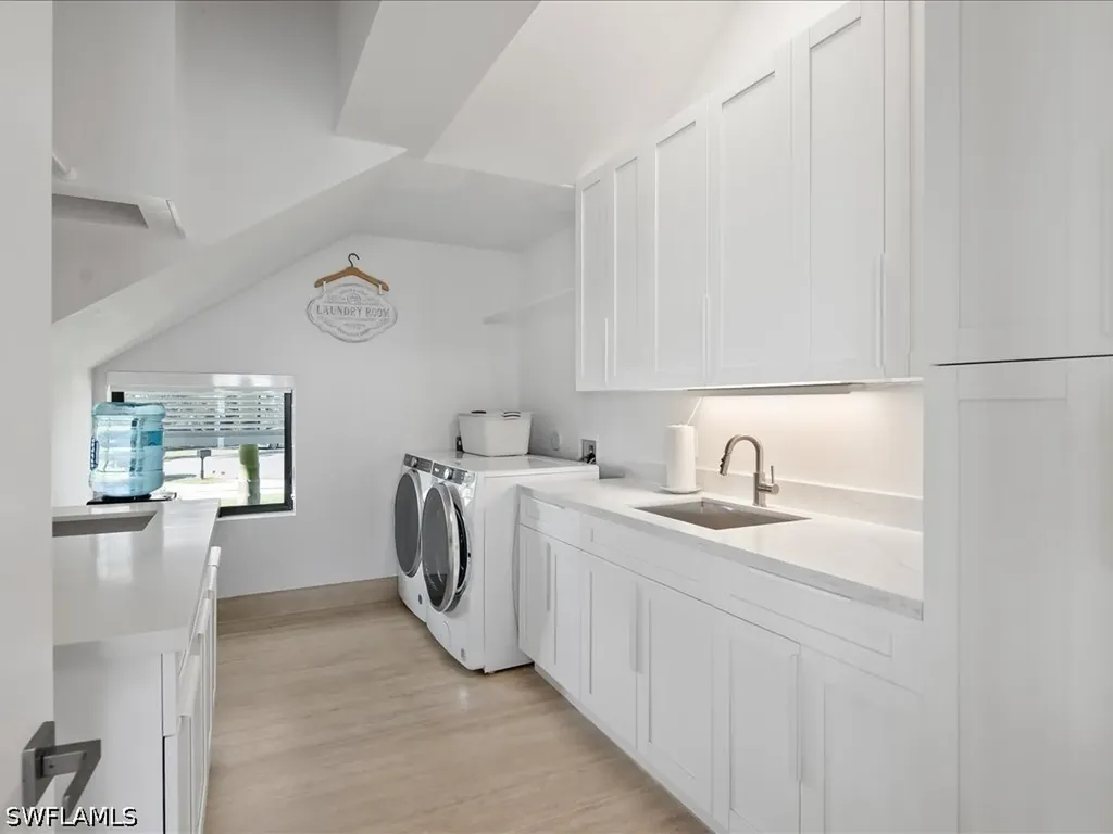 1798 Wavecrest Court Marco Island FL 34145