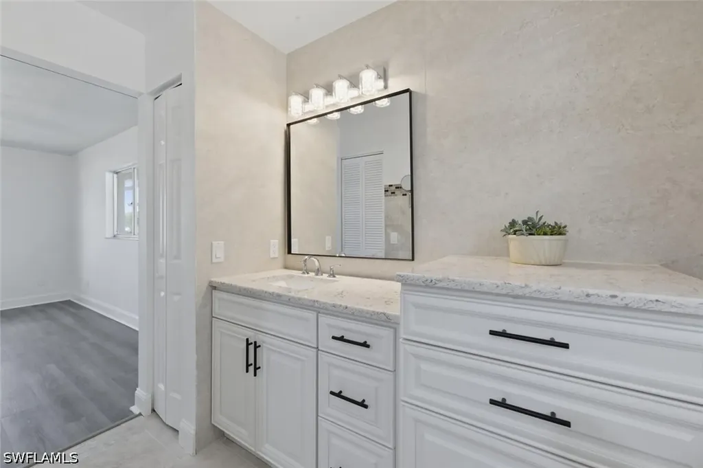 156 Marseille Drive Naples FL 34112