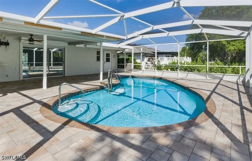 156 Marseille Drive Naples FL 34112