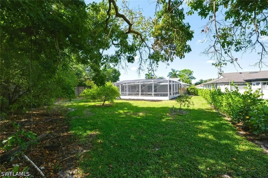 156 Marseille Drive Naples FL 34112
