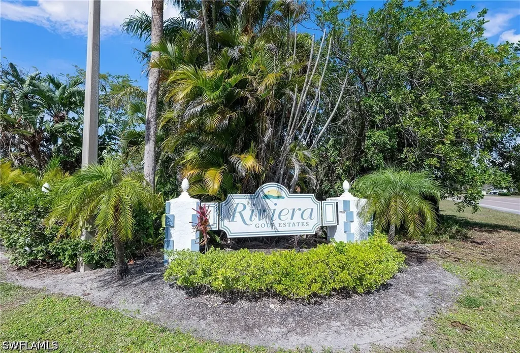 156 Marseille Drive Naples FL 34112