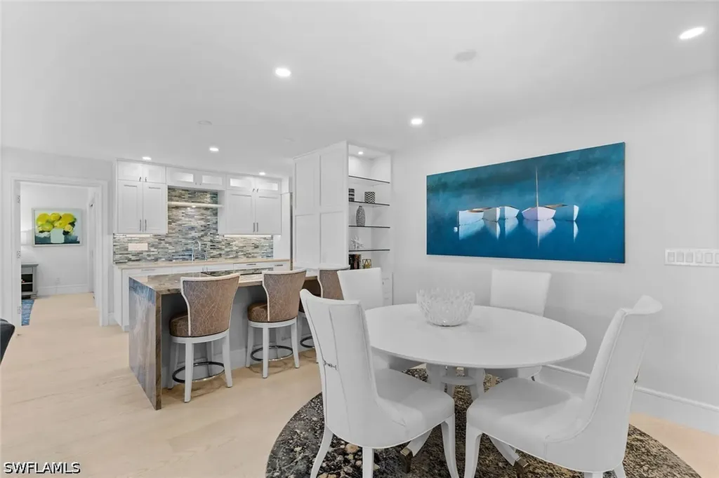 2171 Gulf Shore Boulevard N Naples FL 34102