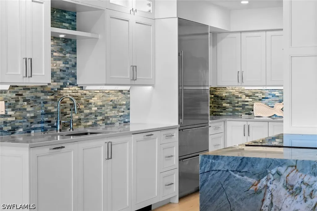 2171 Gulf Shore Boulevard N Naples FL 34102