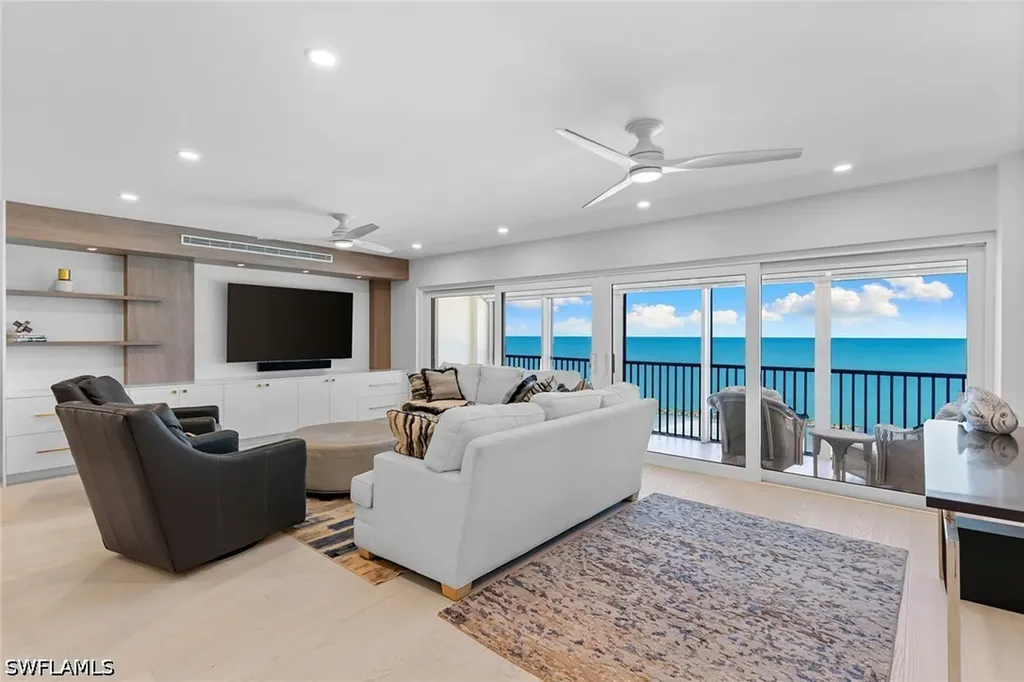2171 Gulf Shore Boulevard N Naples FL 34102