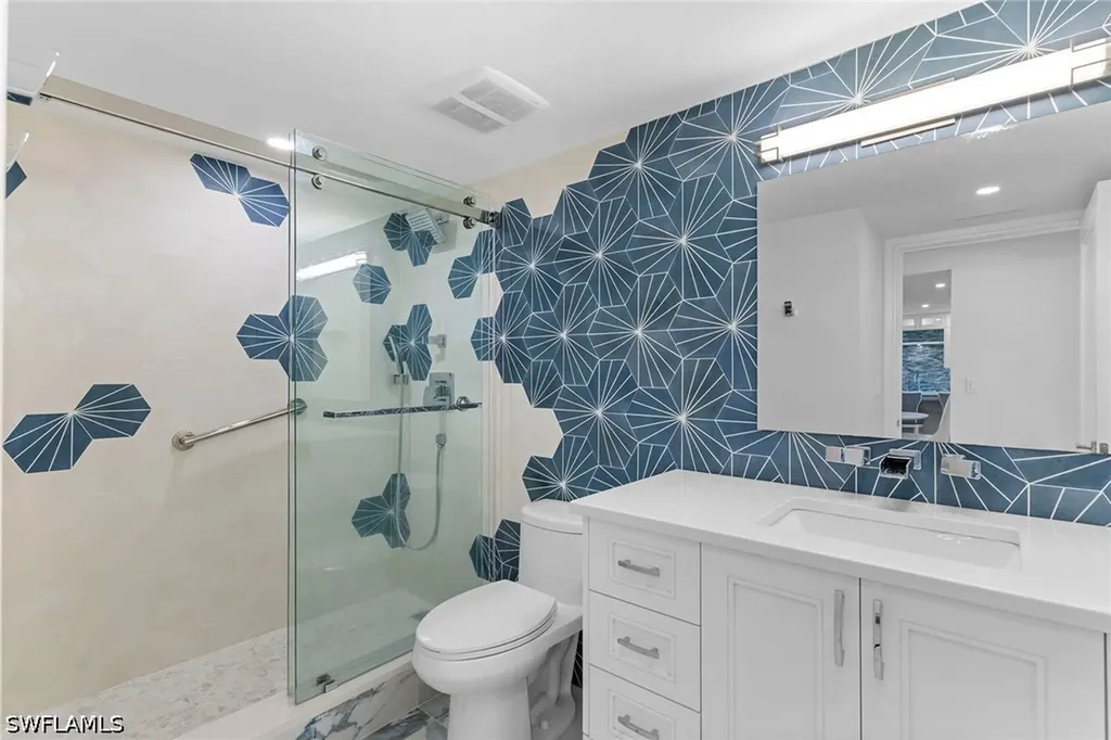 2171 Gulf Shore Boulevard N Naples FL 34102