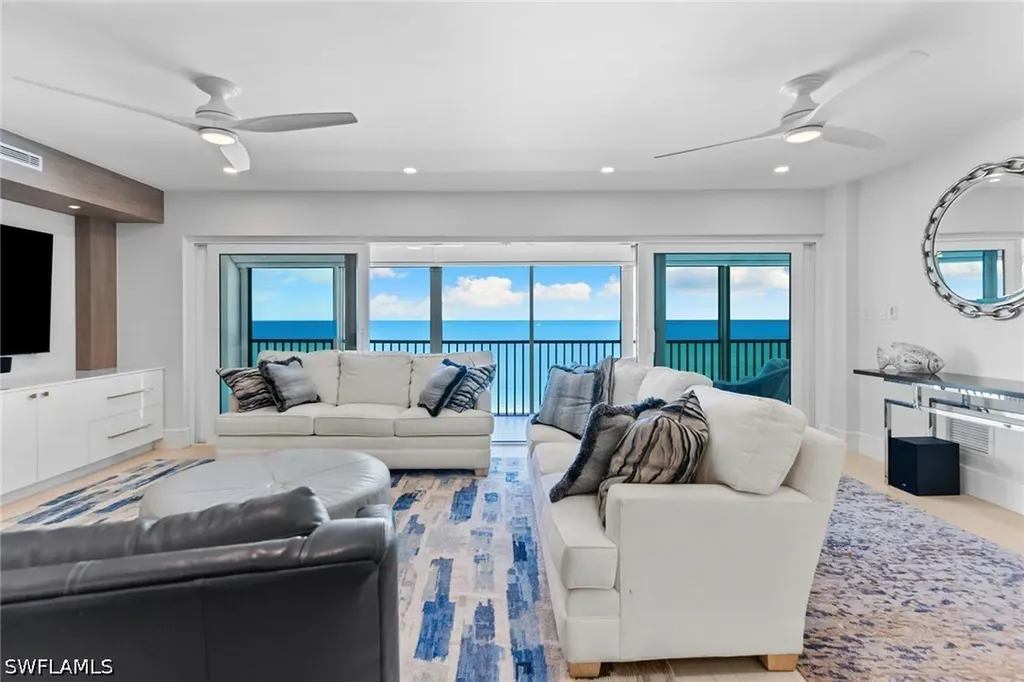 2171 Gulf Shore Boulevard N Naples FL 34102