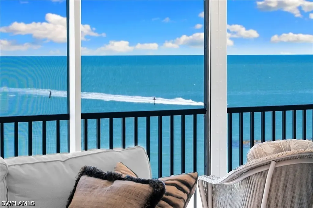 2171 Gulf Shore Boulevard N Naples FL 34102