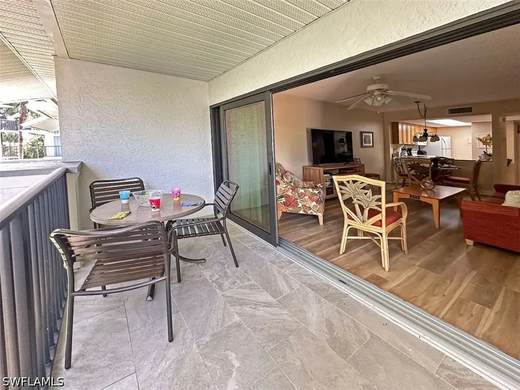 600 Neapolitan Way Naples FL 34103
