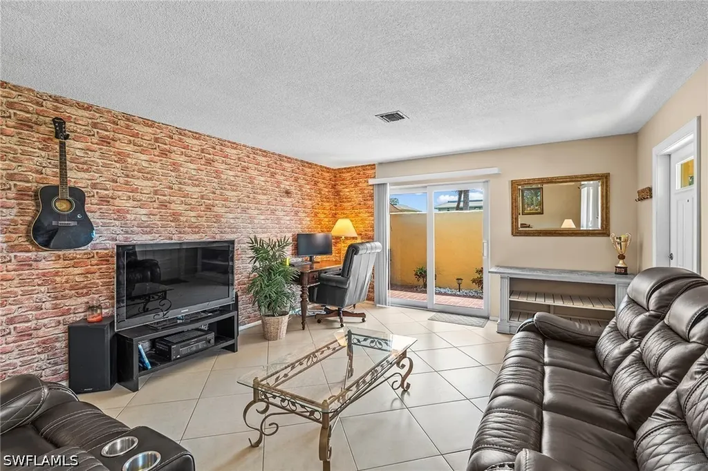 131 Teryl Road Naples FL 34112