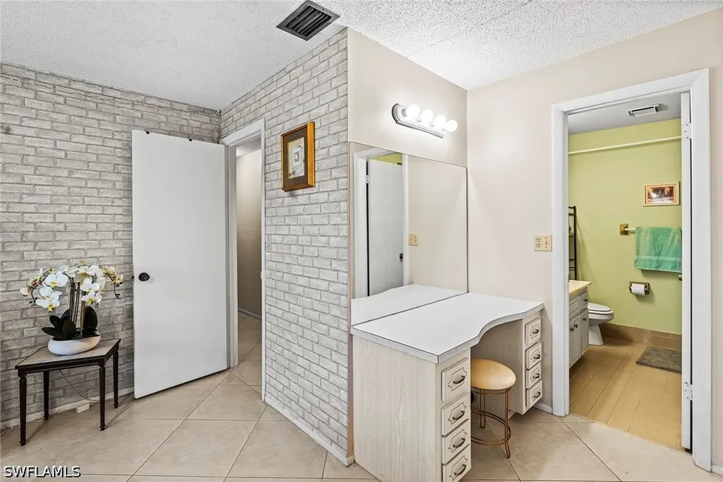 131 Teryl Road Naples FL 34112