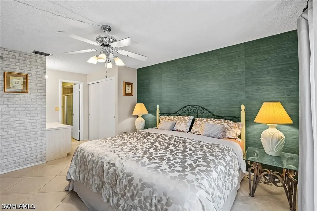 131 Teryl Road Naples FL 34112
