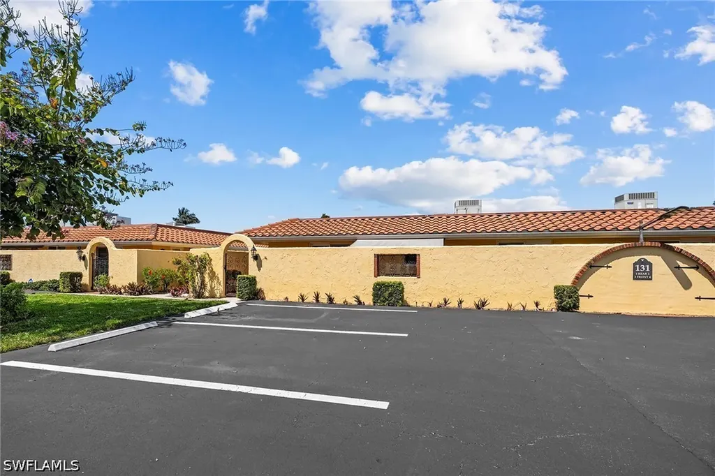 131 Teryl Road Naples FL 34112
