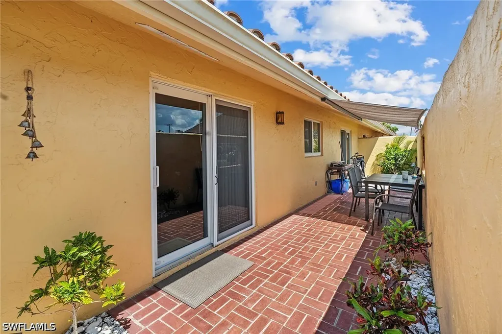 131 Teryl Road Naples FL 34112