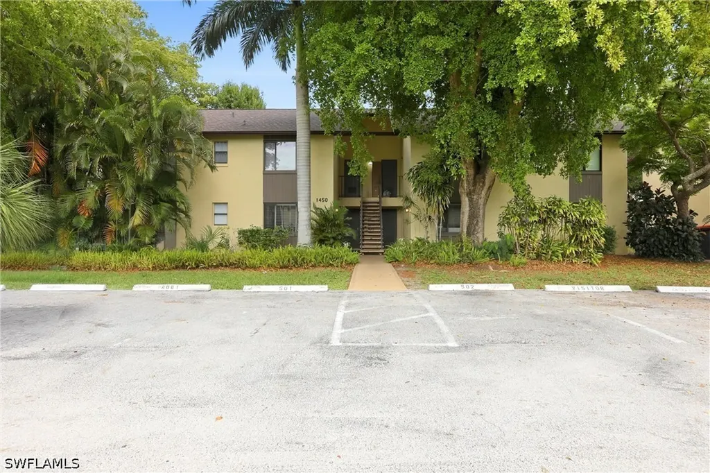 1450 Green Valley Circle Naples FL 34104