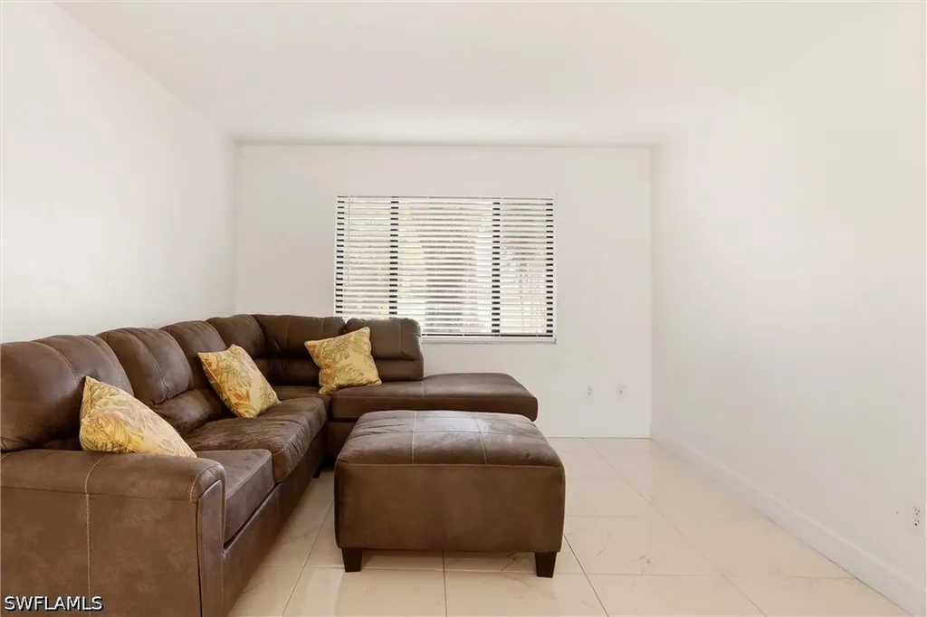 1450 Green Valley Circle Naples FL 34104