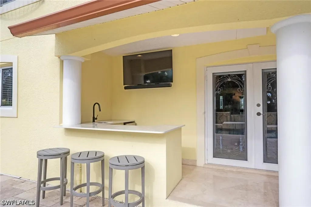 21531 N River Road Alva FL 33920