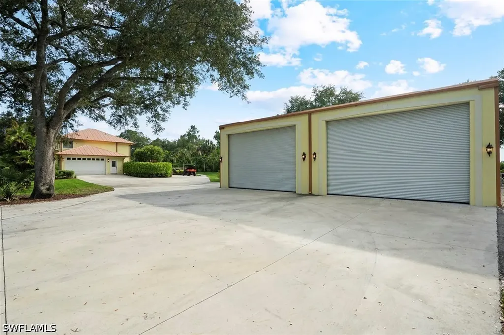 21531 N River Road Alva FL 33920