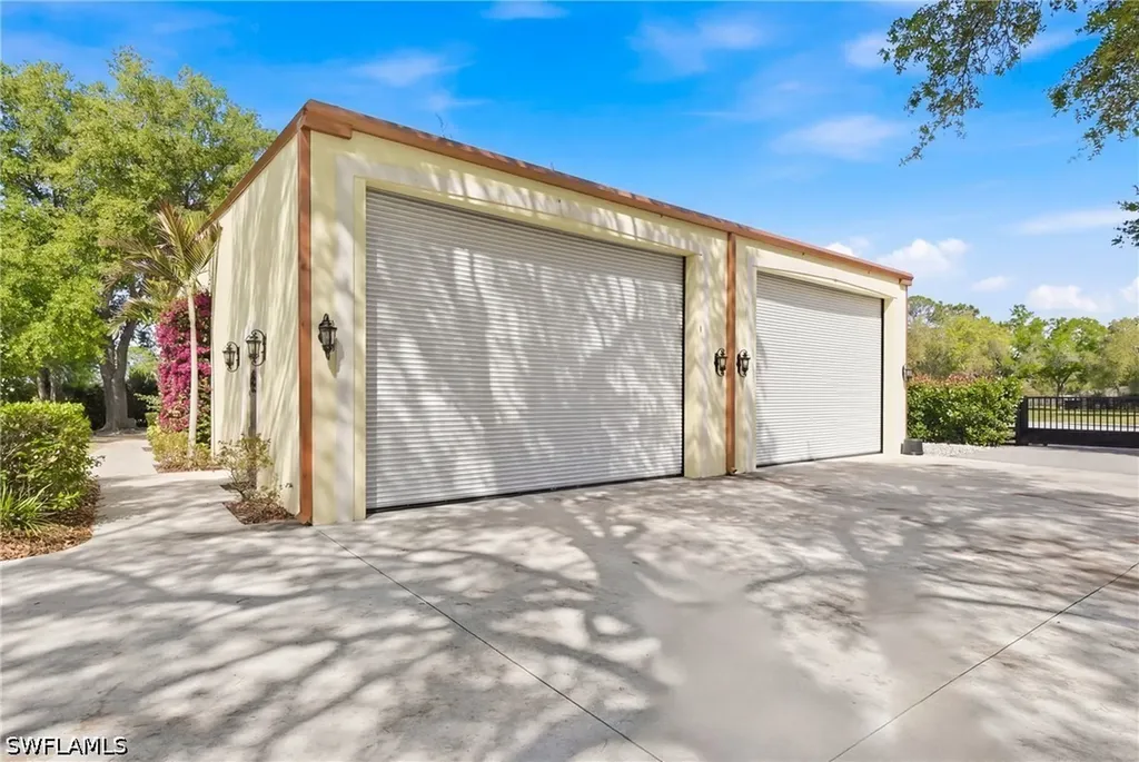 21531 N River Road Alva FL 33920