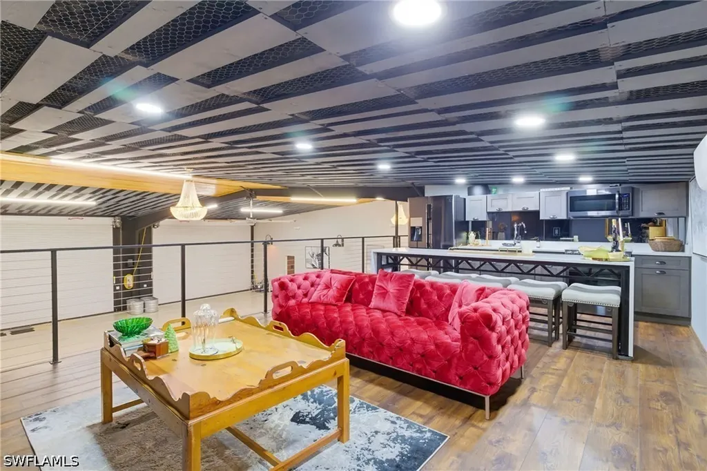 21531 N River Road Alva FL 33920