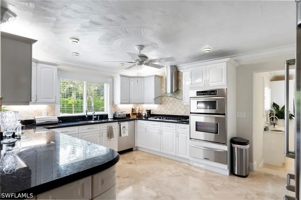 21531 N River Road Alva FL 33920