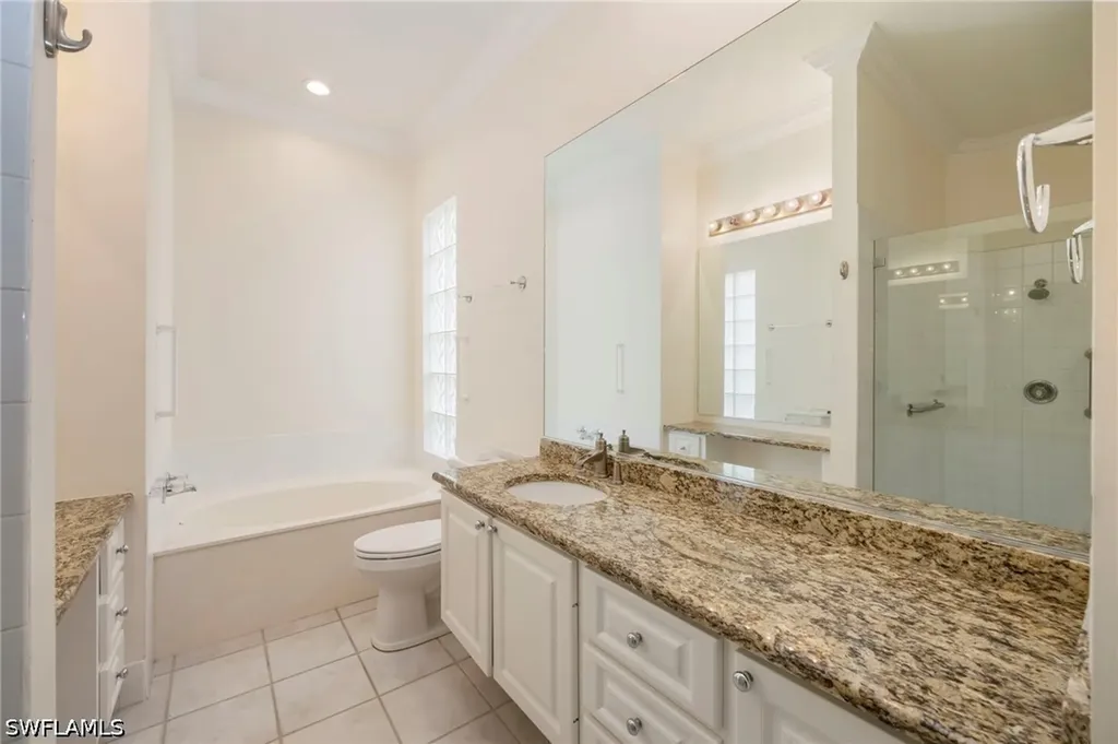 4260 Montalvo Court Naples FL 34109