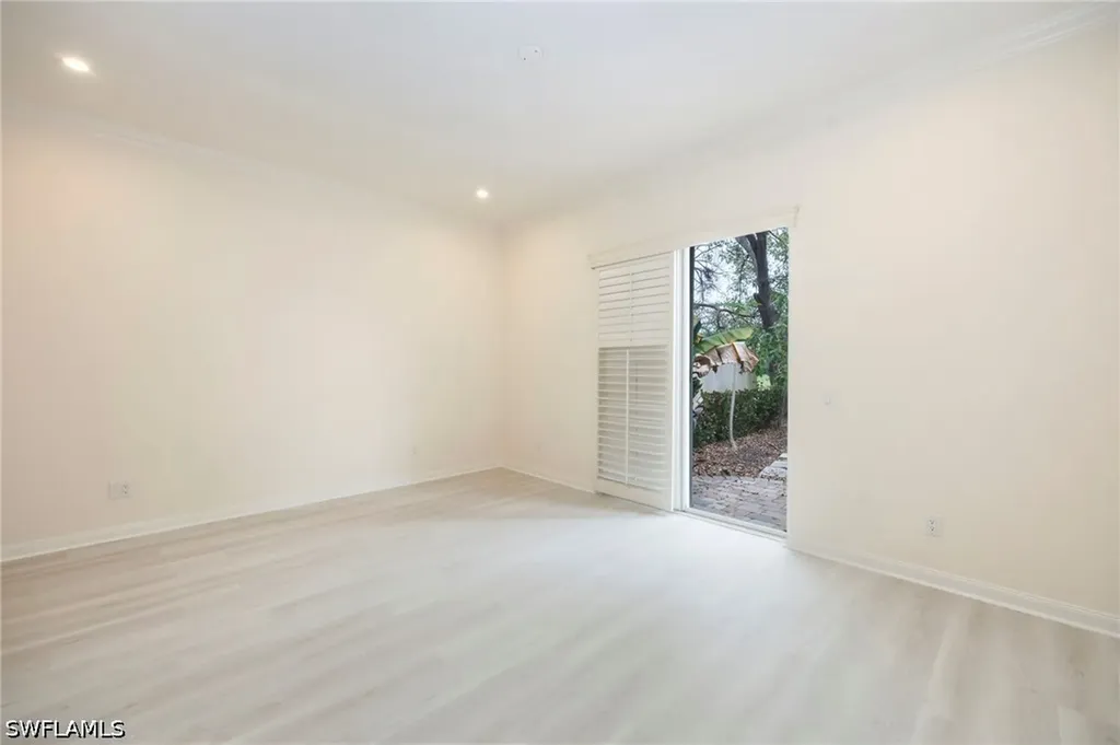 4260 Montalvo Court Naples FL 34109