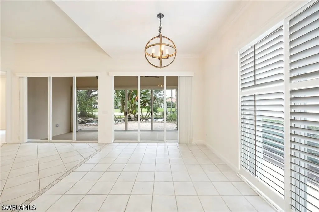4260 Montalvo Court Naples FL 34109