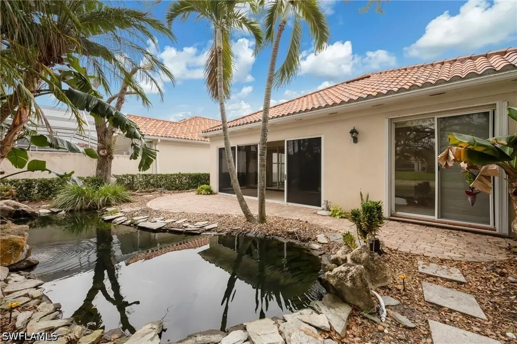 4260 Montalvo Court Naples FL 34109
