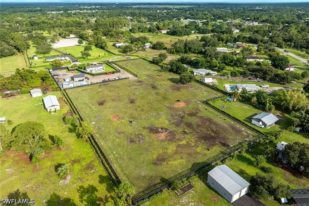 17701 Pronghorn Street Alva FL 33920