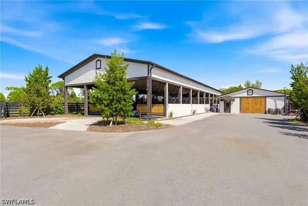 17701 Pronghorn Street Alva FL 33920