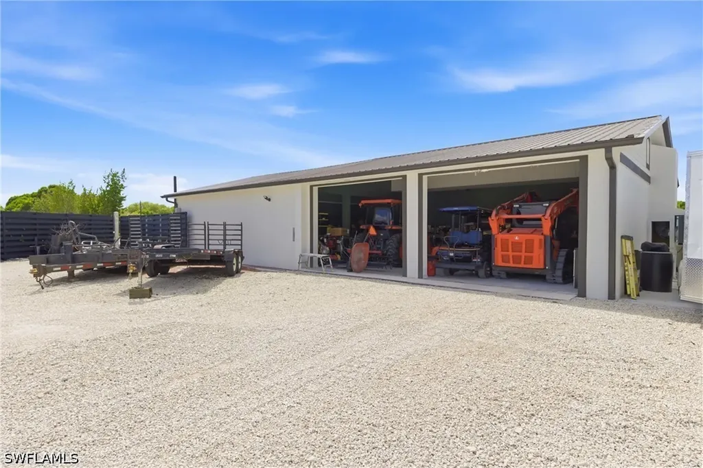17701 Pronghorn Street Alva FL 33920