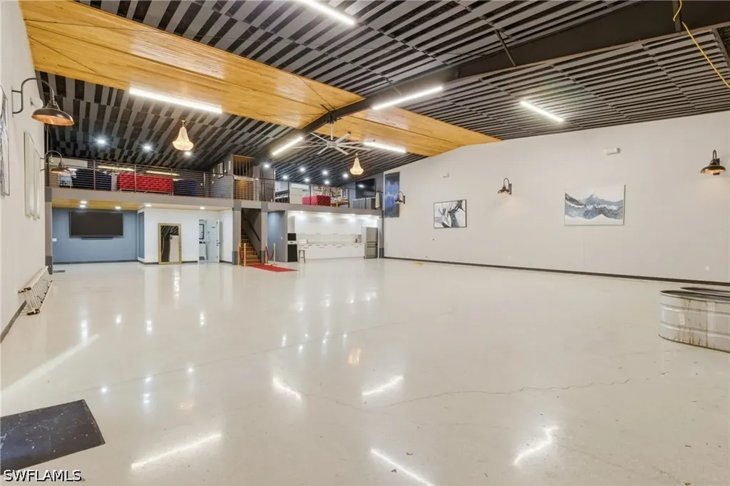 17701 Pronghorn Street Alva FL 33920