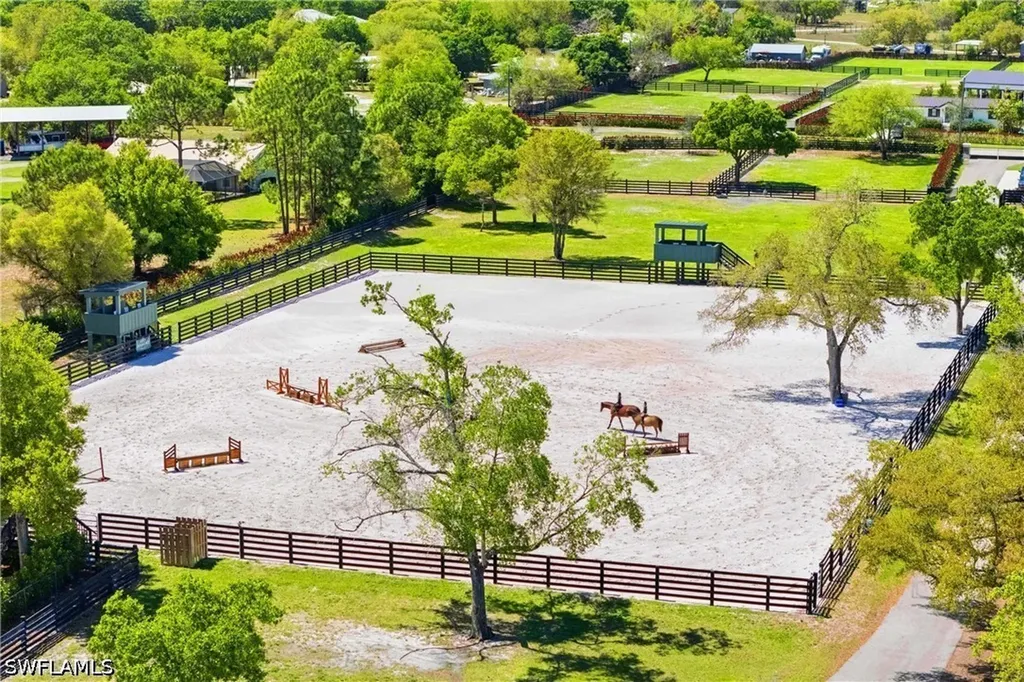 17701 Pronghorn Street Alva FL 33920