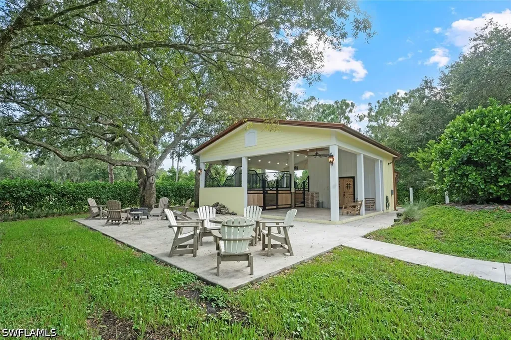 17701 Pronghorn Street Alva FL 33920