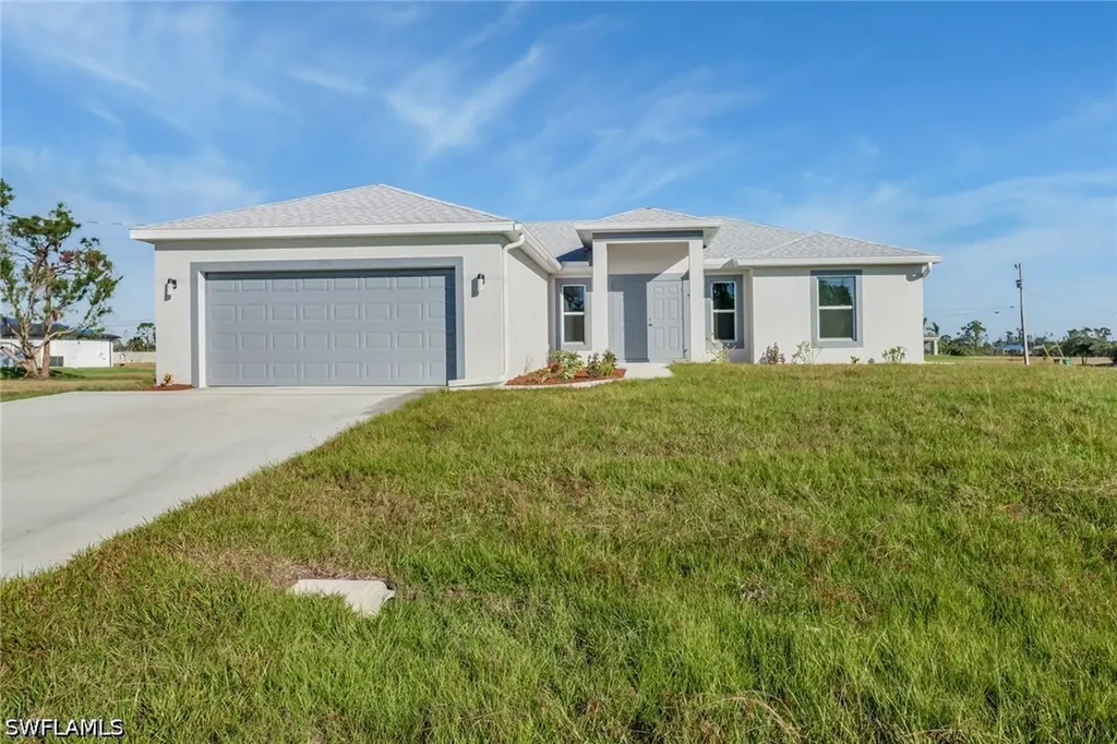 1121 Jacaranda Parkway E Cape Coral FL 33909