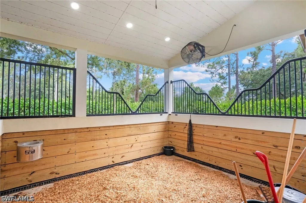 21571 N River Road Alva FL 33920