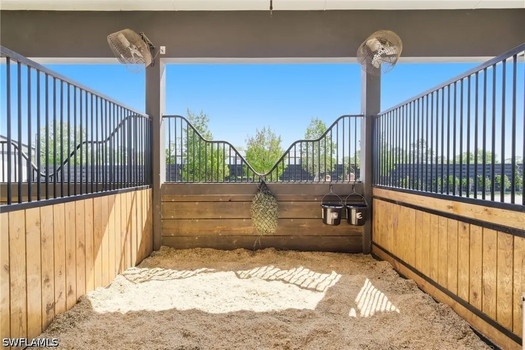 21571 N River Road Alva FL 33920