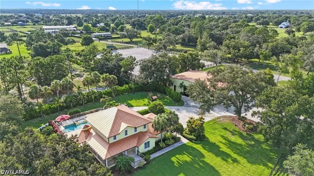 21571 N River Road Alva FL 33920