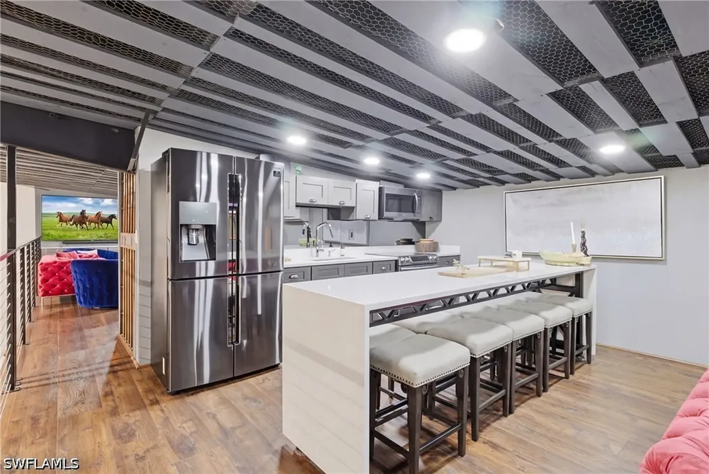 21571 N River Road Alva FL 33920