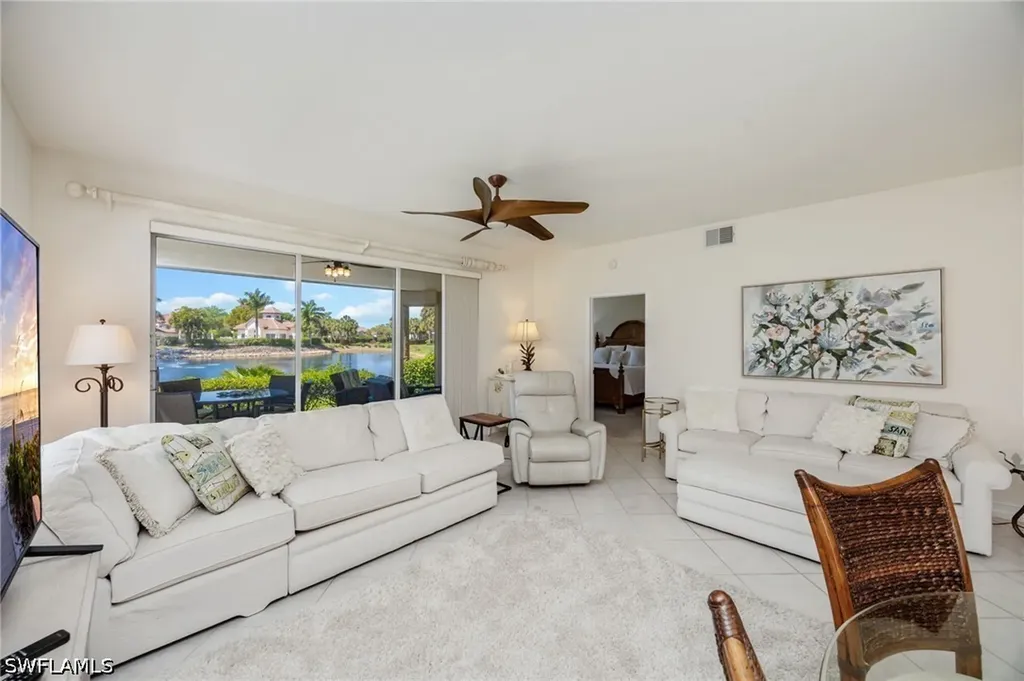 8200 Saratoga Drive Naples FL 34113