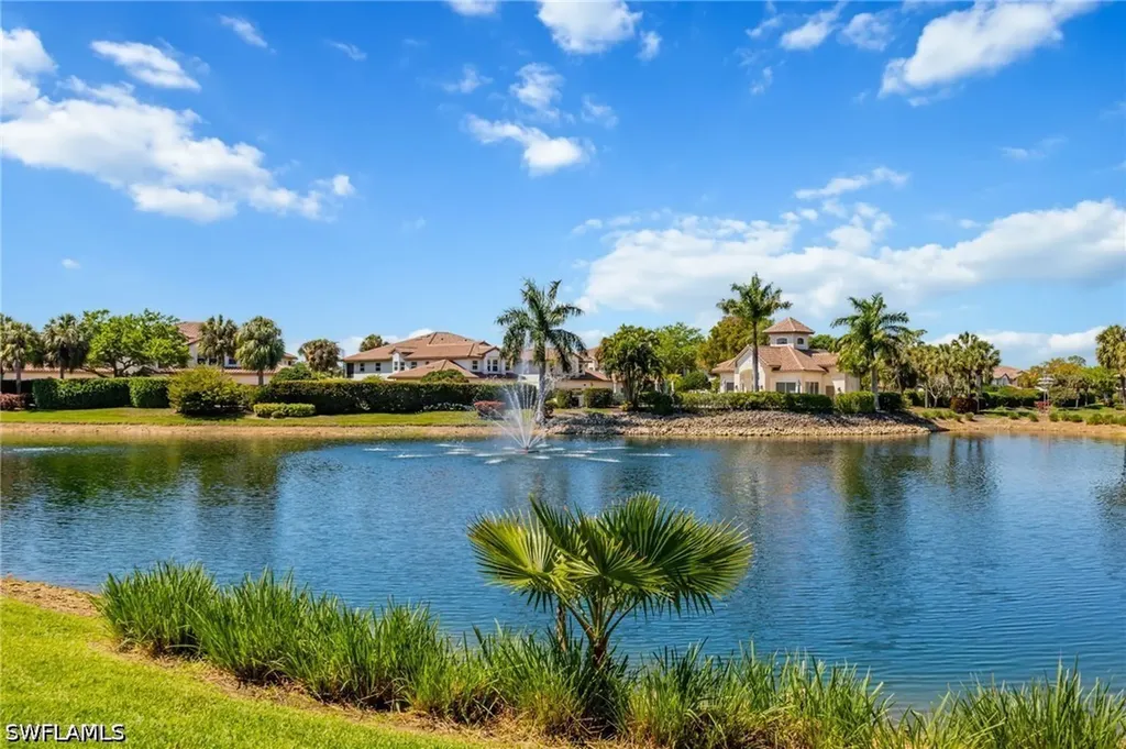 8200 Saratoga Drive Naples FL 34113