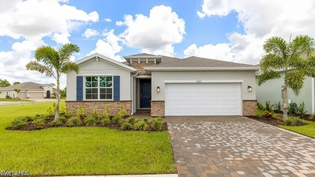 16921 Elkhorn Coral Drive North Fort Myers FL 33903