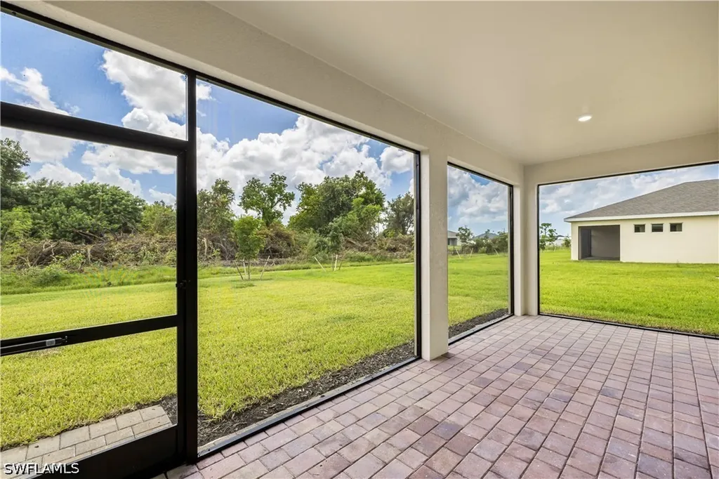 16921 Elkhorn Coral Drive North Fort Myers FL 33903