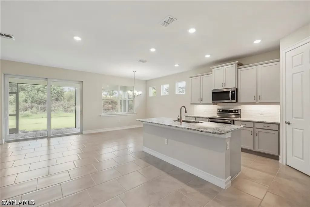 16921 Elkhorn Coral Drive North Fort Myers FL 33903